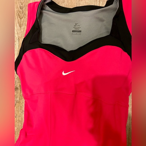 Women’s Nike Tennis dress - Picture 2 of 5